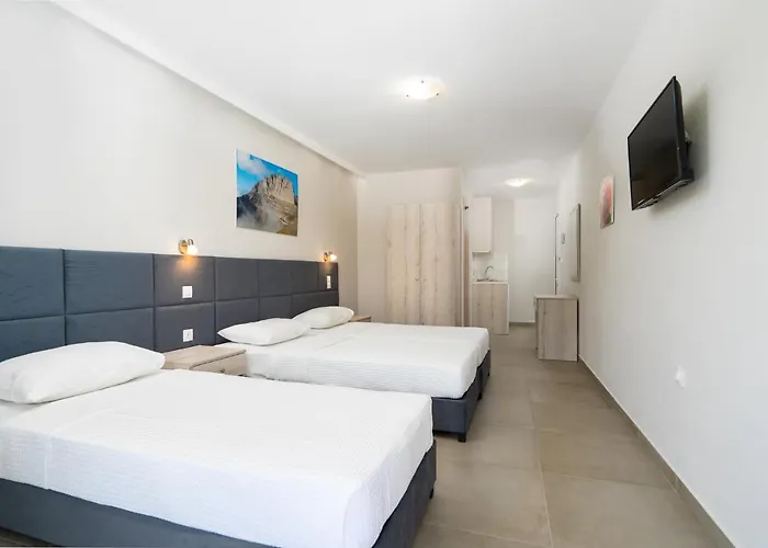 Atrium 3*