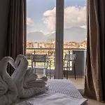 Atrium 3*