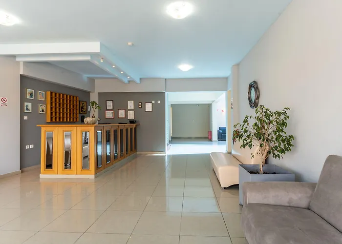 Aparthotel Atrium 3*